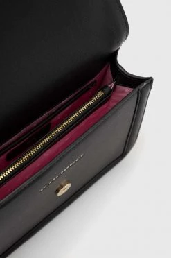 Γυναικεία Τσάντες χιαστί Τσάντα Chiara Ferragni μαύρο -Φτηνός Chiara Ferragni Κατάστημα unnamed file 132