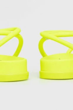 Γυναικεία Σανδάλια Chiara Ferragni κίτρινο -Φτηνός Chiara Ferragni Κατάστημα unnamed file 1401