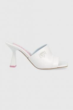 Γυναικεία Σαγιονάρες Παντόφλες Chiara Ferragni χρώμα: άσπρο