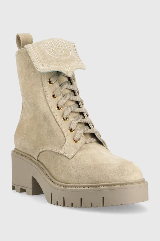 Γυναικεία Μποτάκια Σουέτ μπότες Chiara Ferragni Eyelike χρώμα: μπεζ 4 Γυναικεία Μποτάκια Σουέτ μπότες Chiara Ferragni Eyelike χρώμα: μπεζ - Image 2