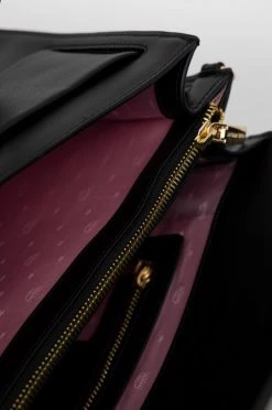 Γυναικεία Τσάντες Shopper και Tote Τσάντα Chiara Ferragni μαύρο 11 Γυναικεία Τσάντες Shopper και Tote Τσάντα Chiara Ferragni μαύρο -Φτηνός Chiara Ferragni Κατάστημα unnamed file 576